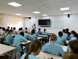 Анапские студенты узнали, как наркотики приводят к ВИЧ-инфекции и гепатиту С Анапские студенты узнали, как наркотики приводят к ВИЧ-инфекции и гепатиту С