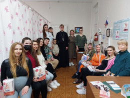 Подарки и приятные встречи ожидали будущих мам в женской консультации Подарки и приятные встречи ожидали будущих мам в женской консультации