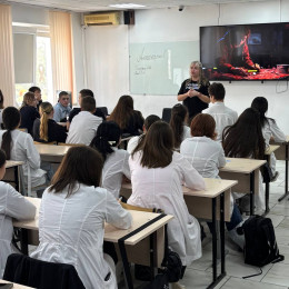 Специалисты Городской больницы Анапы провели встречи с анапчанами Специалисты Городской больницы Анапы провели встречи с анапчанами