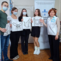 Учащиеся школы №7 в проекте "Путь в медицину" Учащиеся школы №7 в проекте "Путь в медицину"