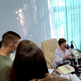 Сотрудники Горбольницы провели встречи со школьниками и студентами Сотрудники Горбольницы провели встречи со школьниками и студентами